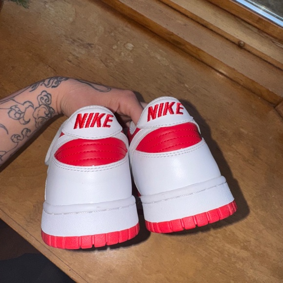 Nike Dunk Low Championship Red - Picture 5 of 5
